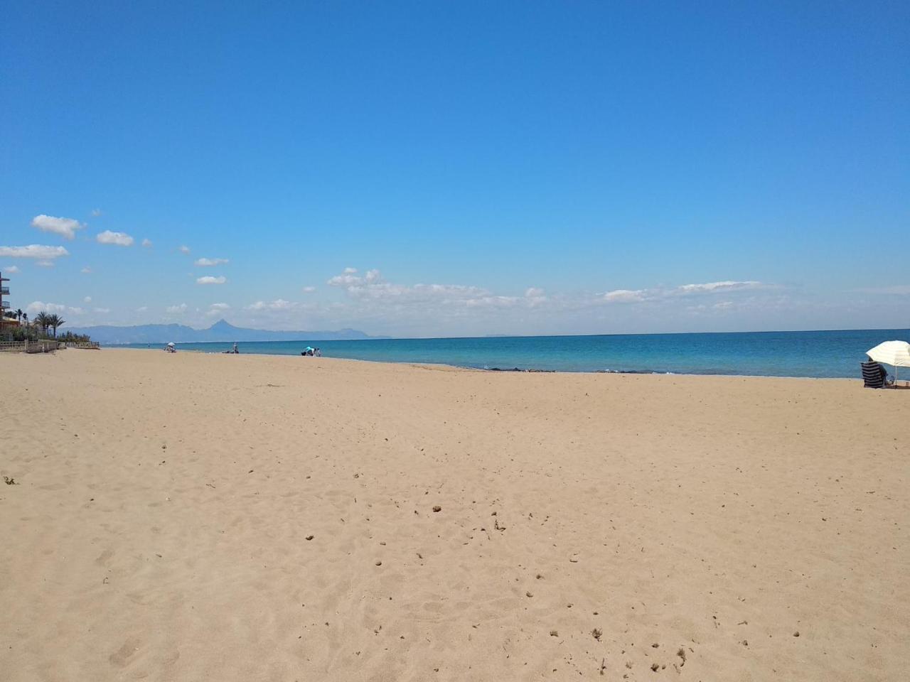 Estudio Loft Cerca De La Playa Wifi Gratis Apartman Denia Kültér fotó